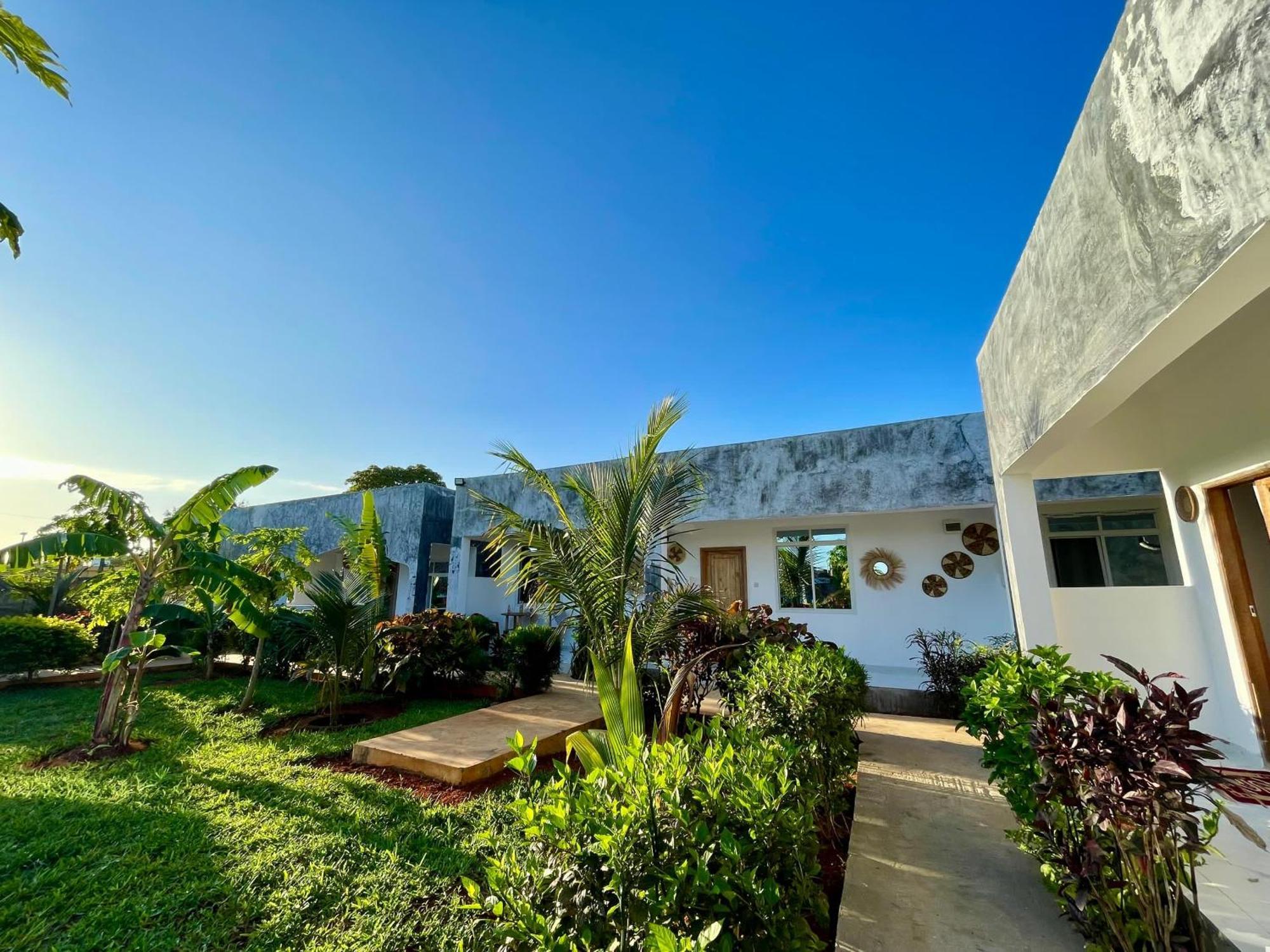 Kendwa Crystal Coast Hotel エクステリア 写真
