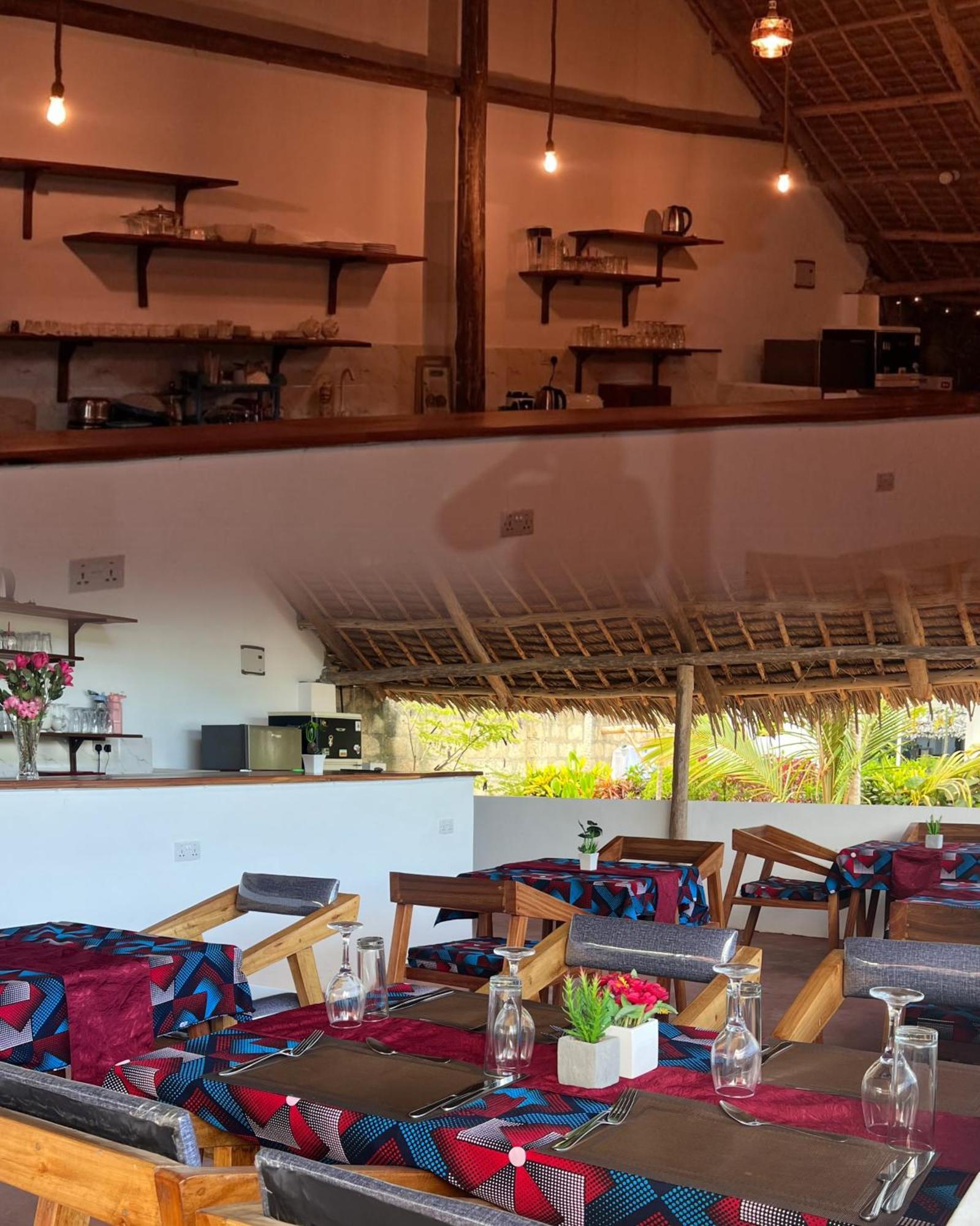 Kendwa Crystal Coast Hotel エクステリア 写真